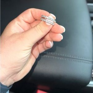 2 ct double wedding band never worn.